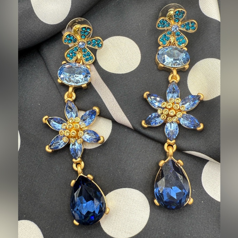 Oscar de la Renta Blue Floral Crystal Drop Earrings - Picture 2 of 5